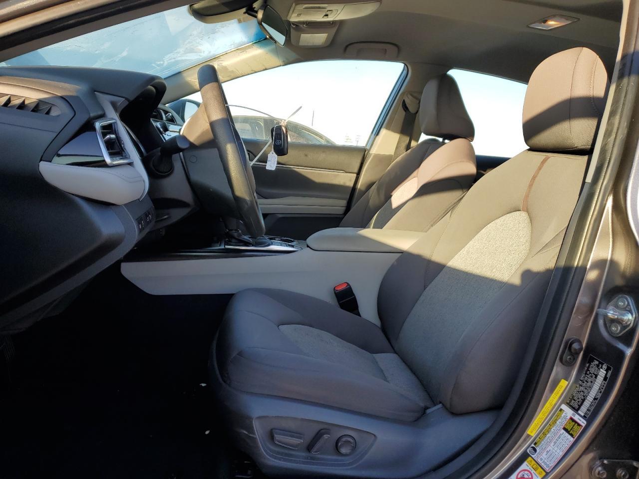 2018 TOYOTA CAMRY LE - Фото 7