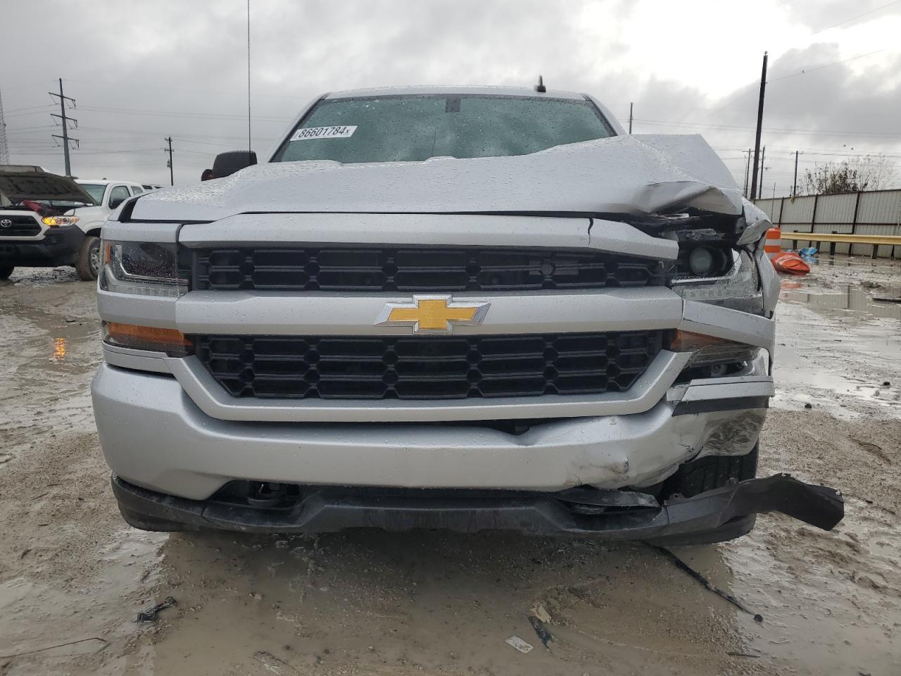 2018 CHEVROLET SILVERADO - Фото 5