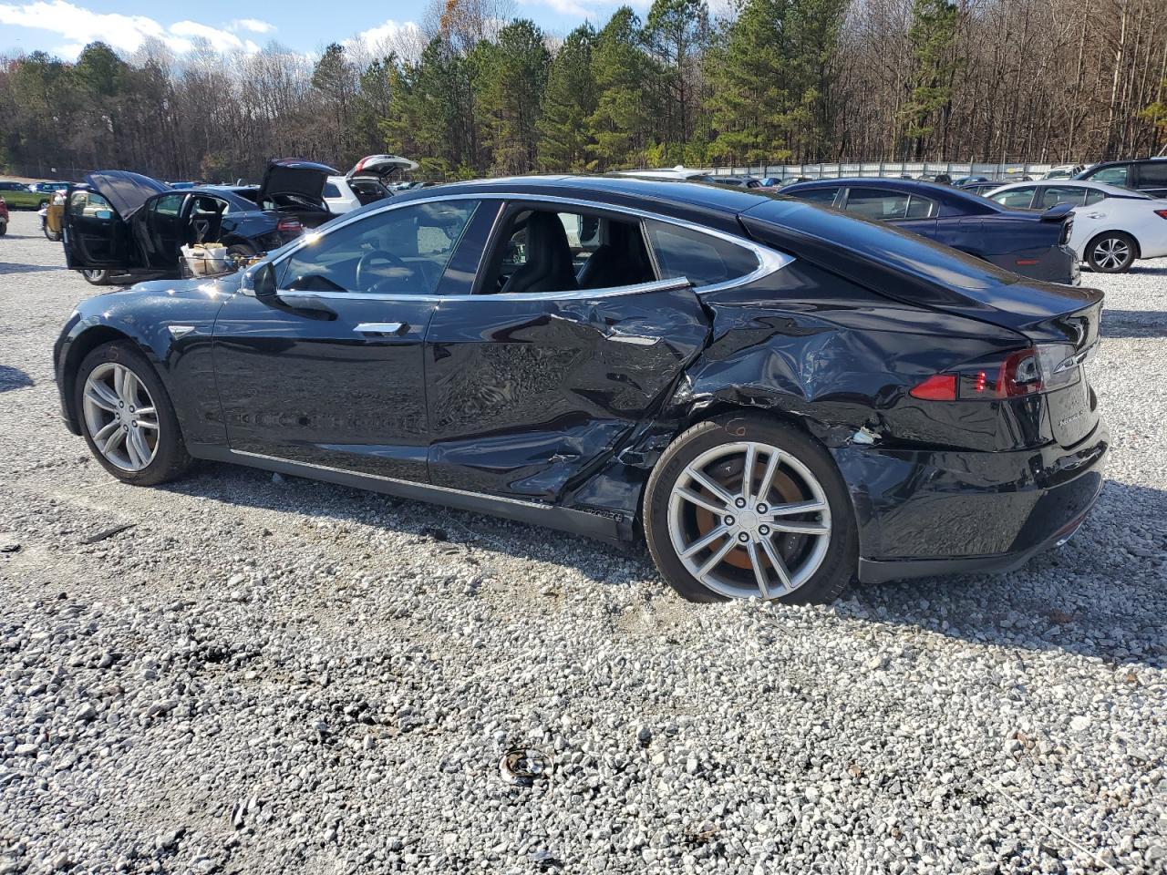 2015 TESLA MODEL S - Image 2