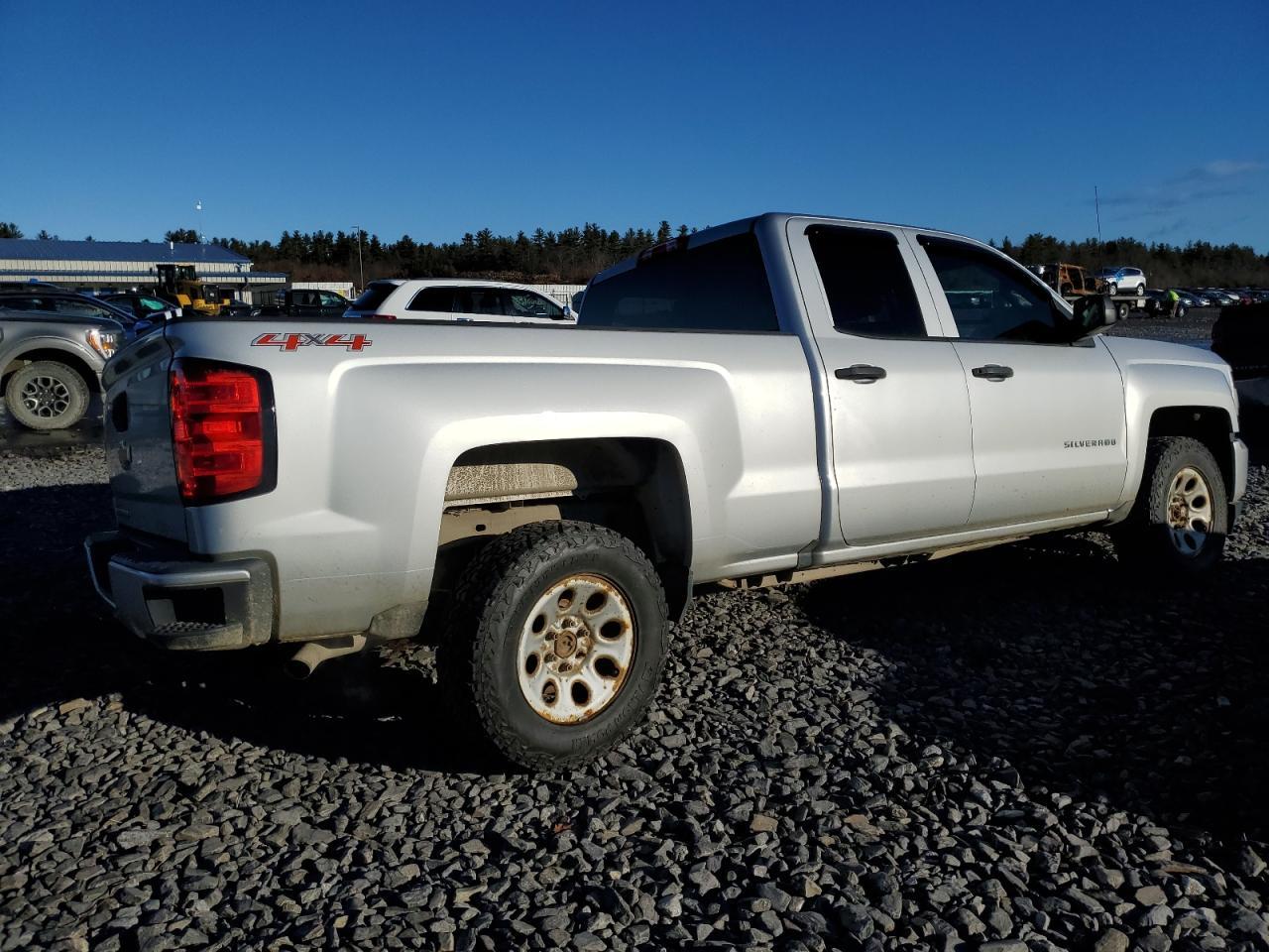 2017 CHEVROLET SILVERADO - Image 3