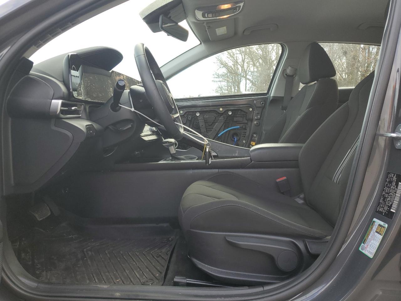 2023 HYUNDAI ELANTRA SE - Фото 7