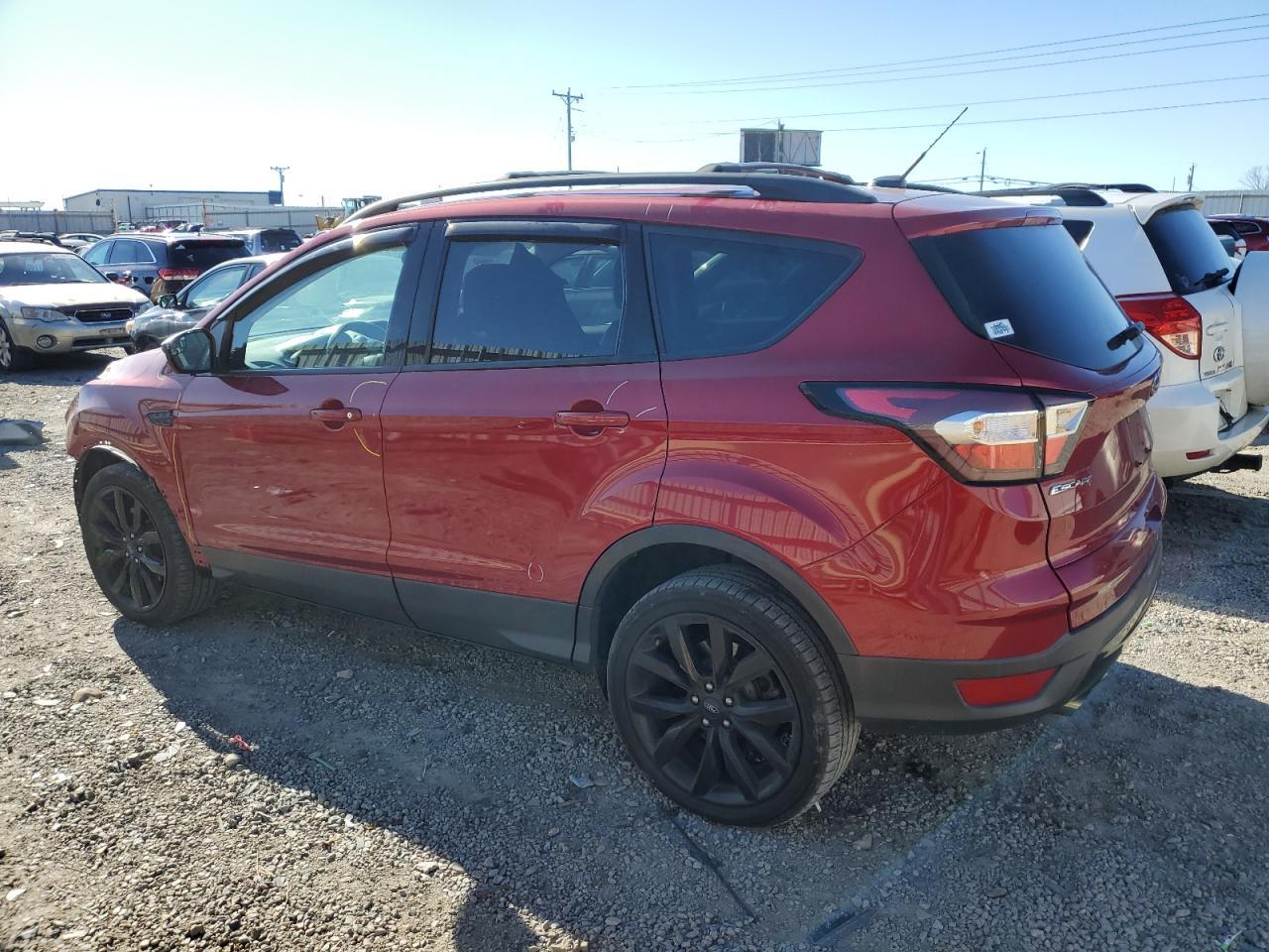 2017 FORD ESCAPE SE - Image 2