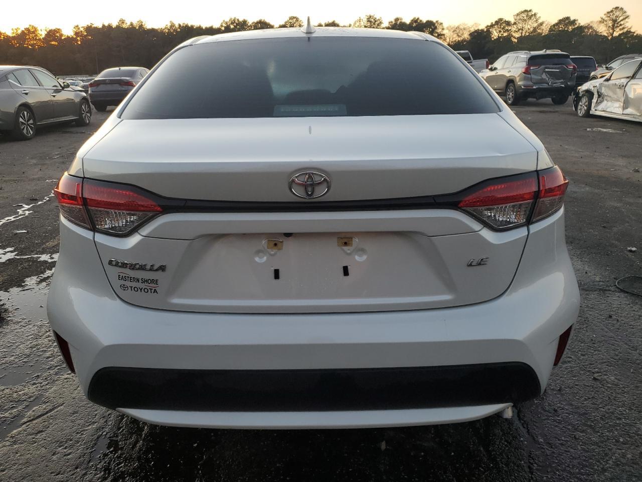 2022 TOYOTA COROLLA LE - Фото 6
