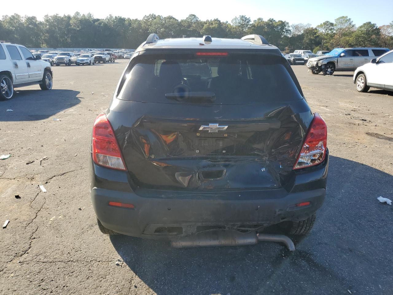 2015 CHEVROLET TRAX 1LT - Image 6