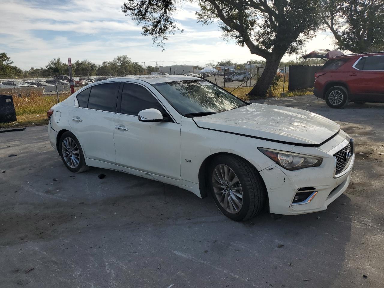2019 INFINITI Q50 LUXE - Фото 4