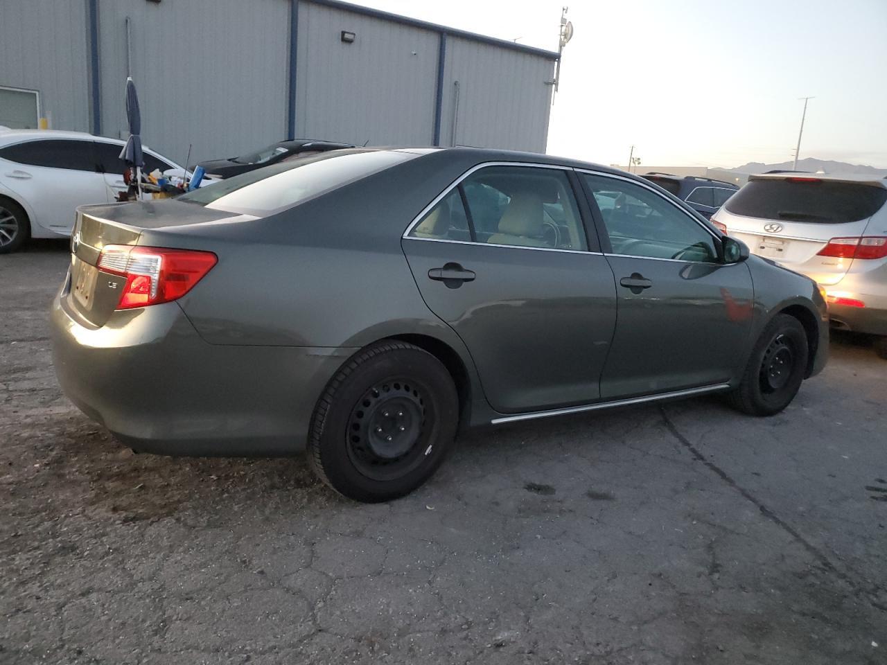 2012 TOYOTA CAMRY BASE - Фото 3