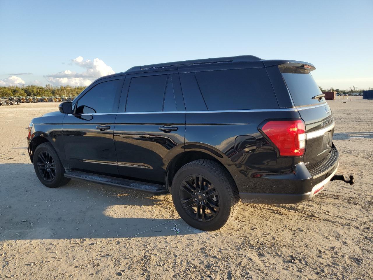 2024 FORD EXPEDITION - Фото 2