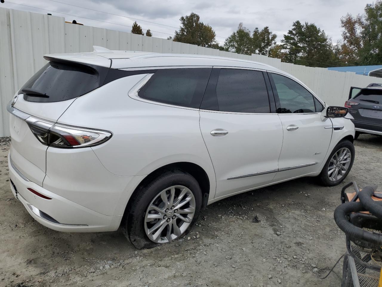 2023 BUICK ENCLAVE AV - Image 3