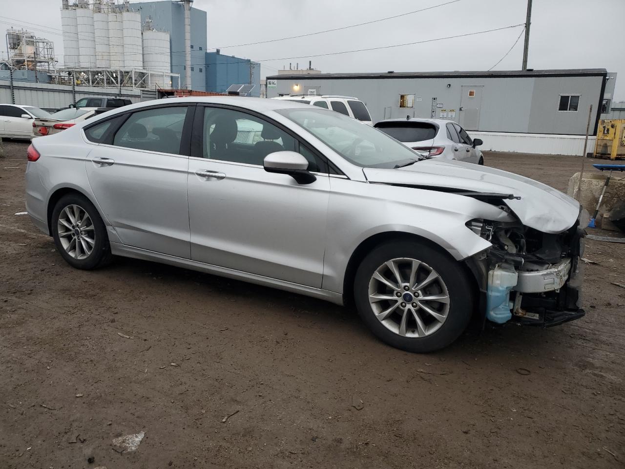 2017 FORD FUSION SE - Фото 4