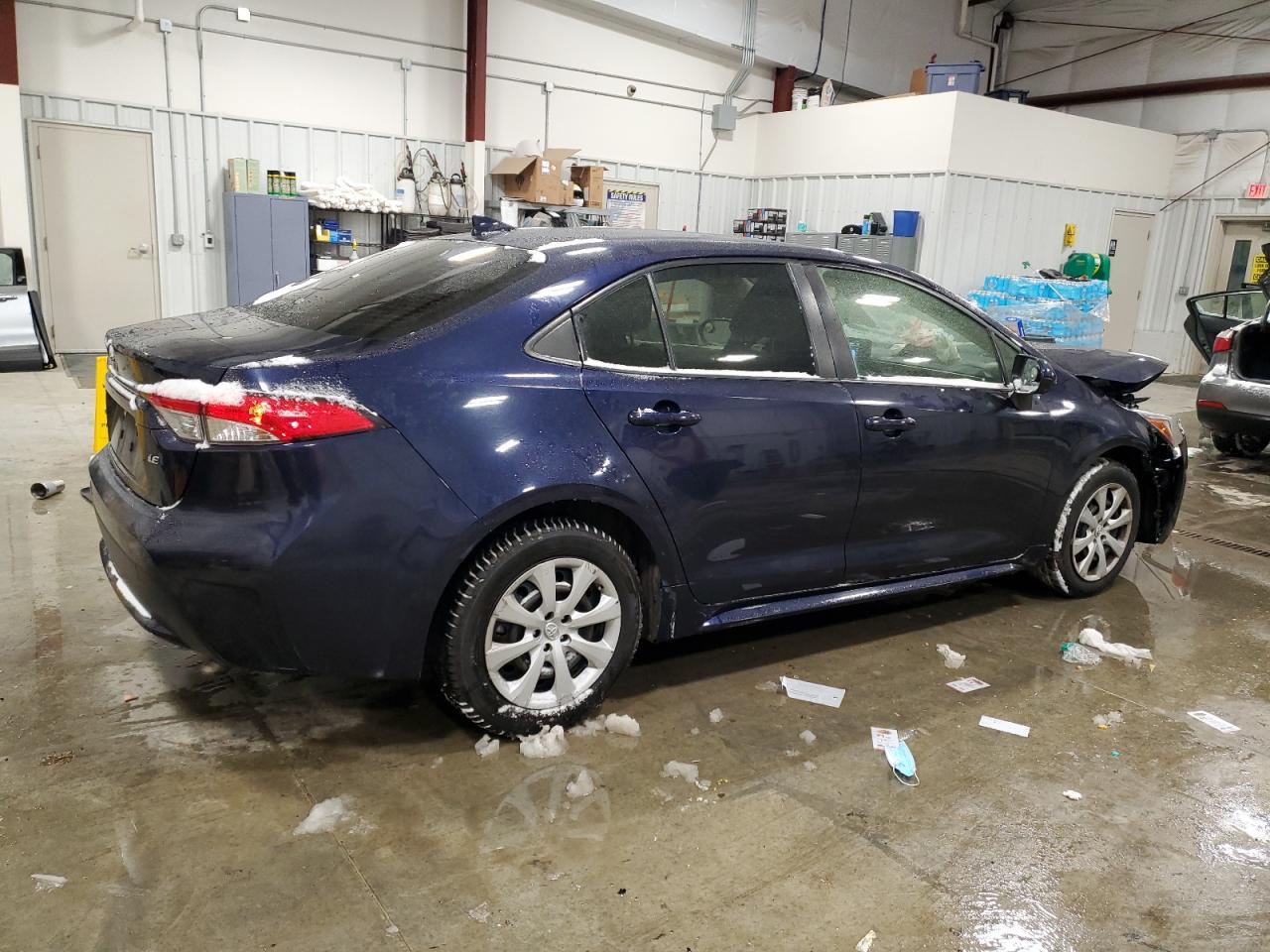 2022 TOYOTA COROLLA LE - Фото 3