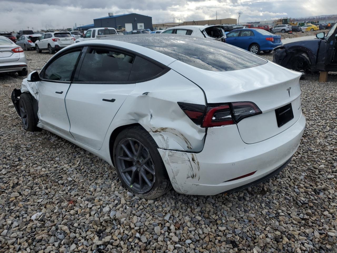 2022 TESLA MODEL 3 - Image 2