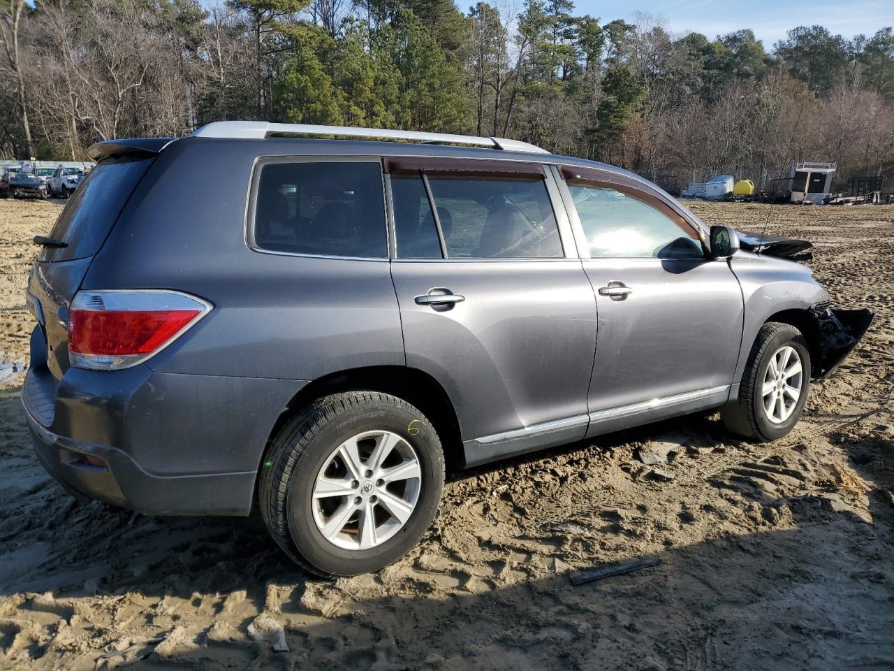 2012 TOYOTA HIGHLANDER - Фото 3