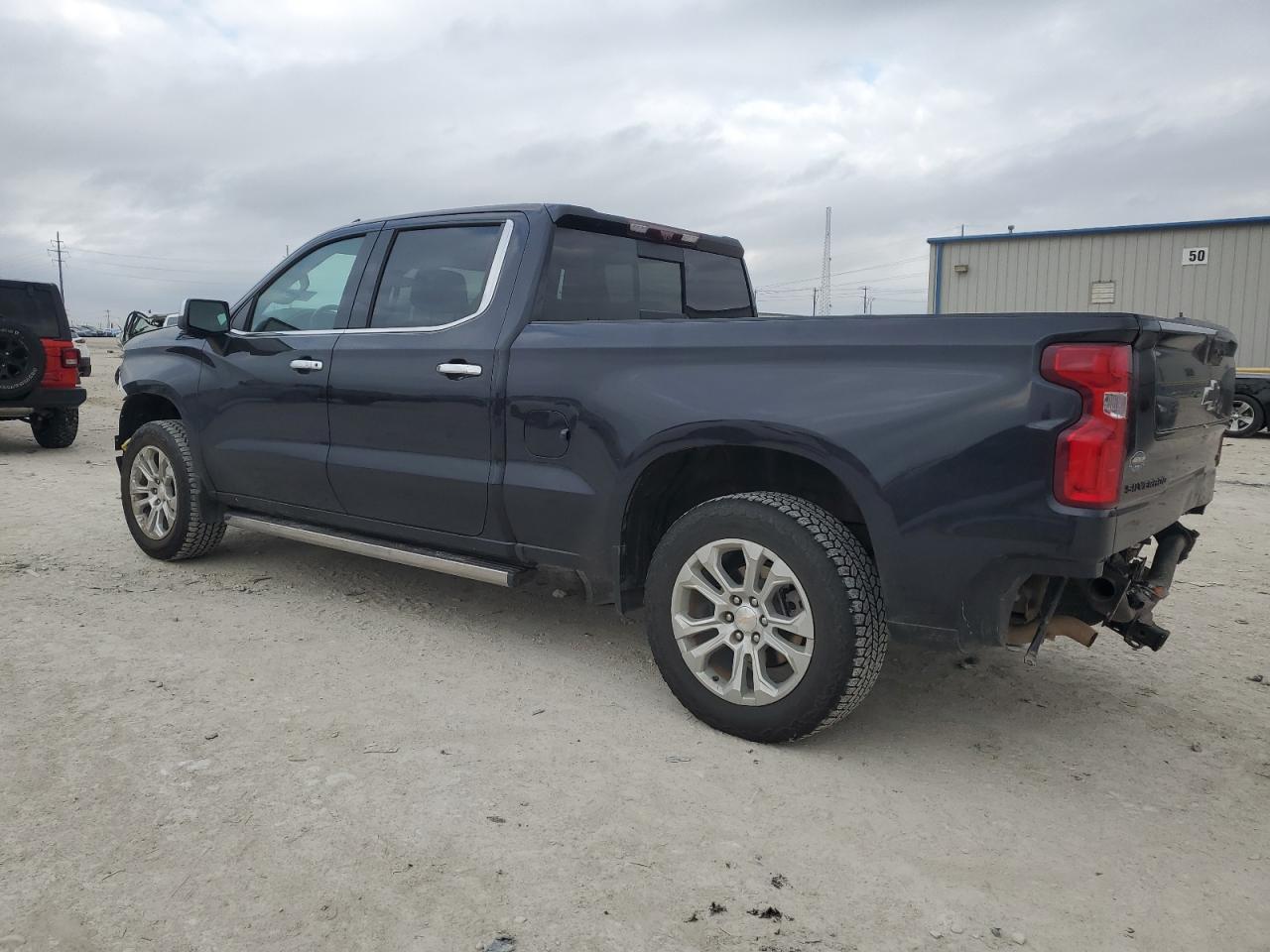 2023 CHEVROLET SILVERADO - Image 2