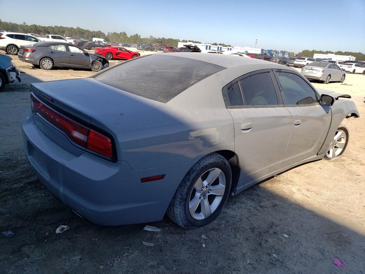 2014 DODGE CHARGER SE - Image 3