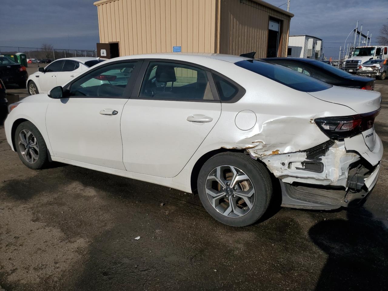 2021 KIA FORTE FE - Фото 2