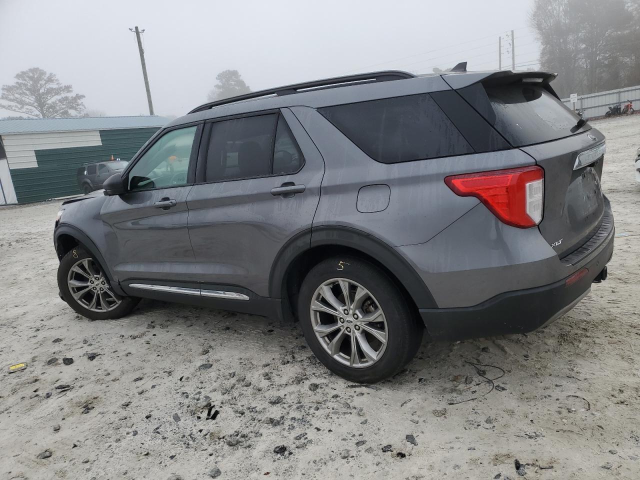 2022 FORD EXPLORER X - Image 2
