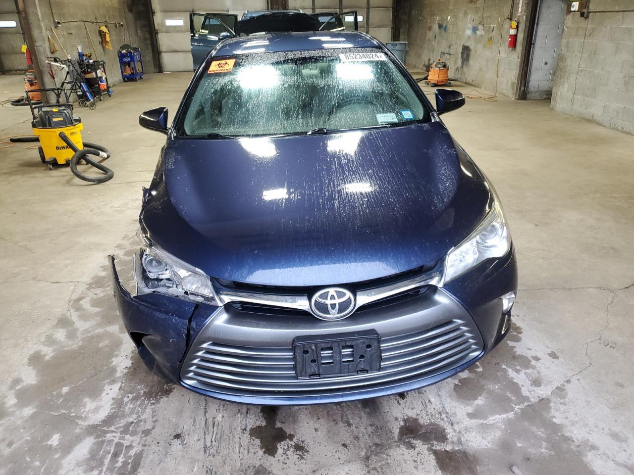 2016 TOYOTA CAMRY LE - Image 5