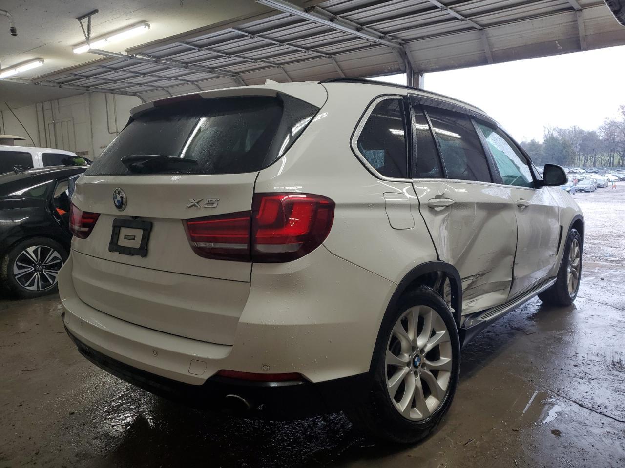 2016 BMW X5 XDRIVE3 - Фото 3
