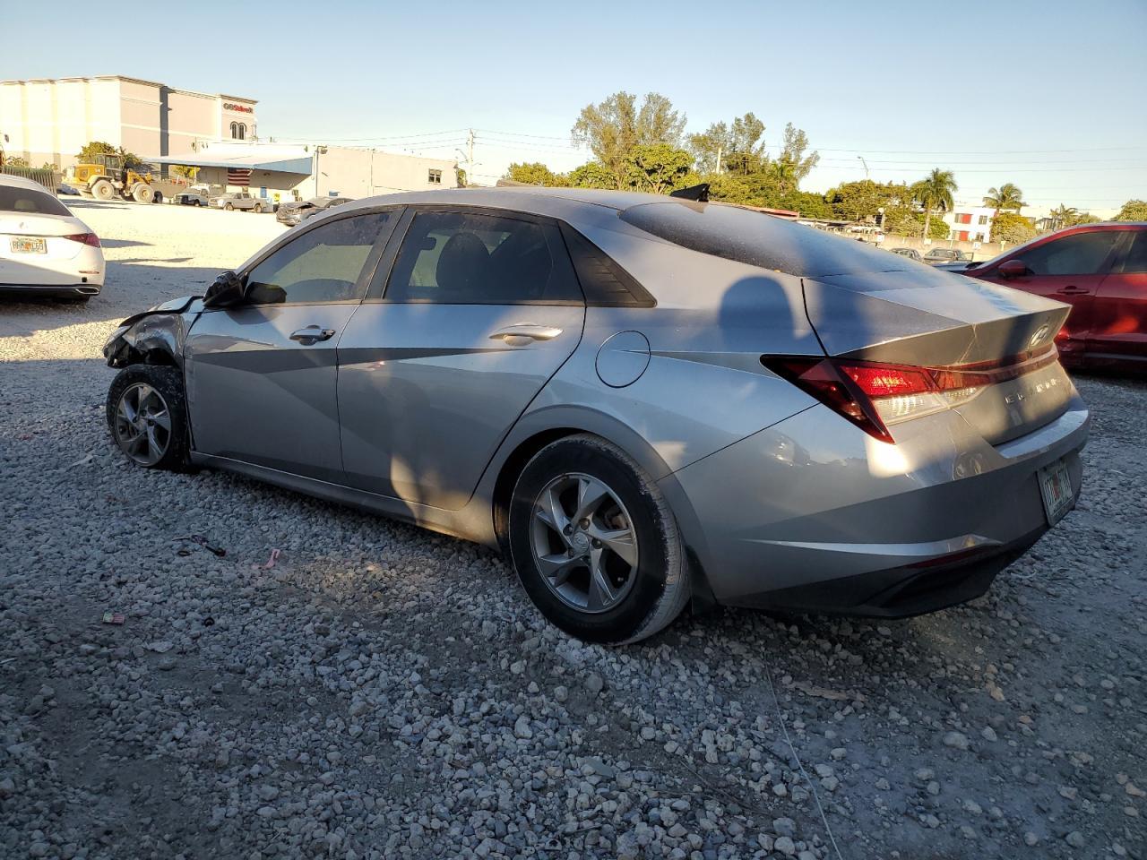 2023 HYUNDAI ELANTRA SE - Image 2