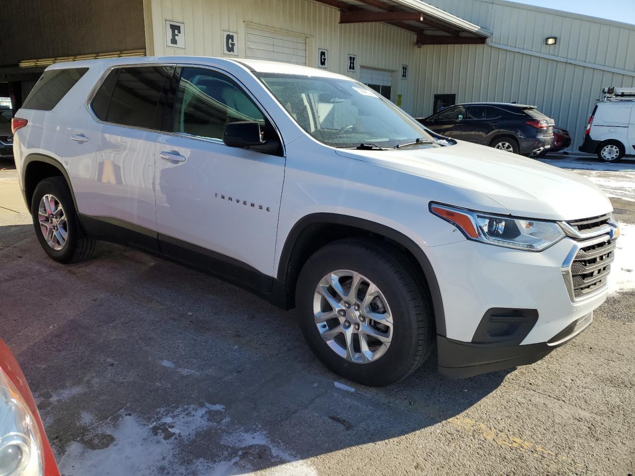 2021 CHEVROLET TRAVERSE L - Фото 4
