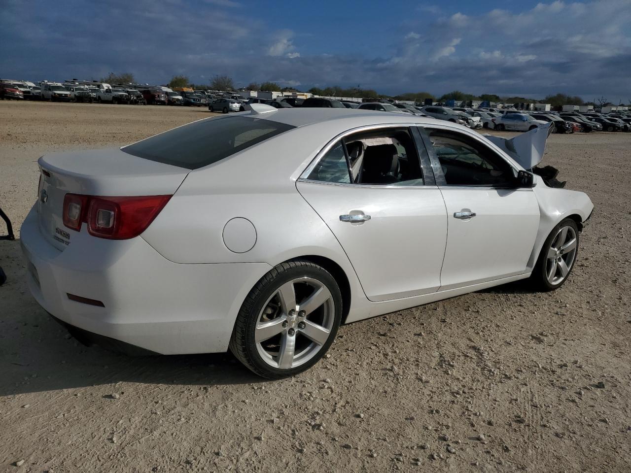 2015 CHEVROLET MALIBU LTZ - Фото 3