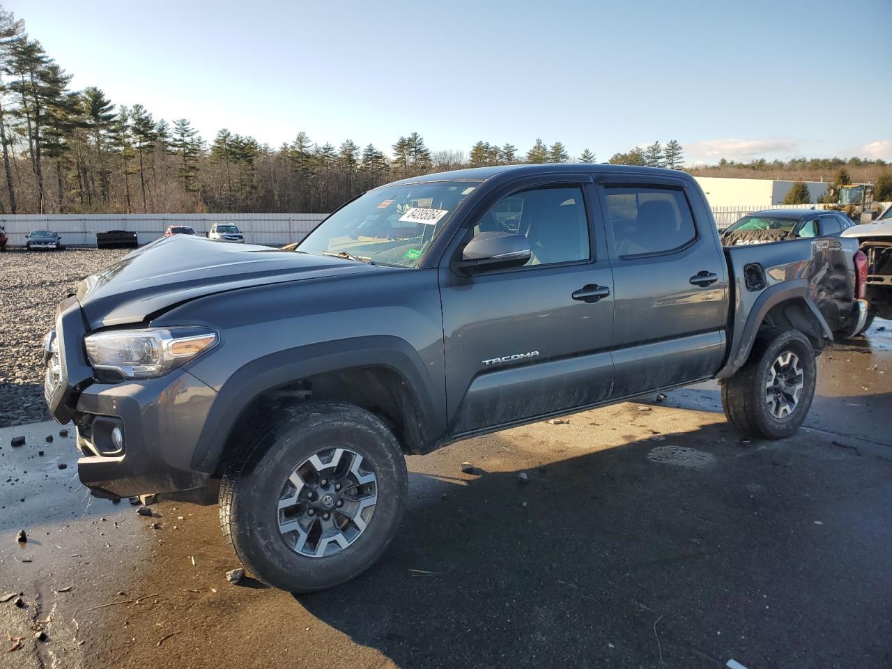 2017 TOYOTA TACOMA DOU