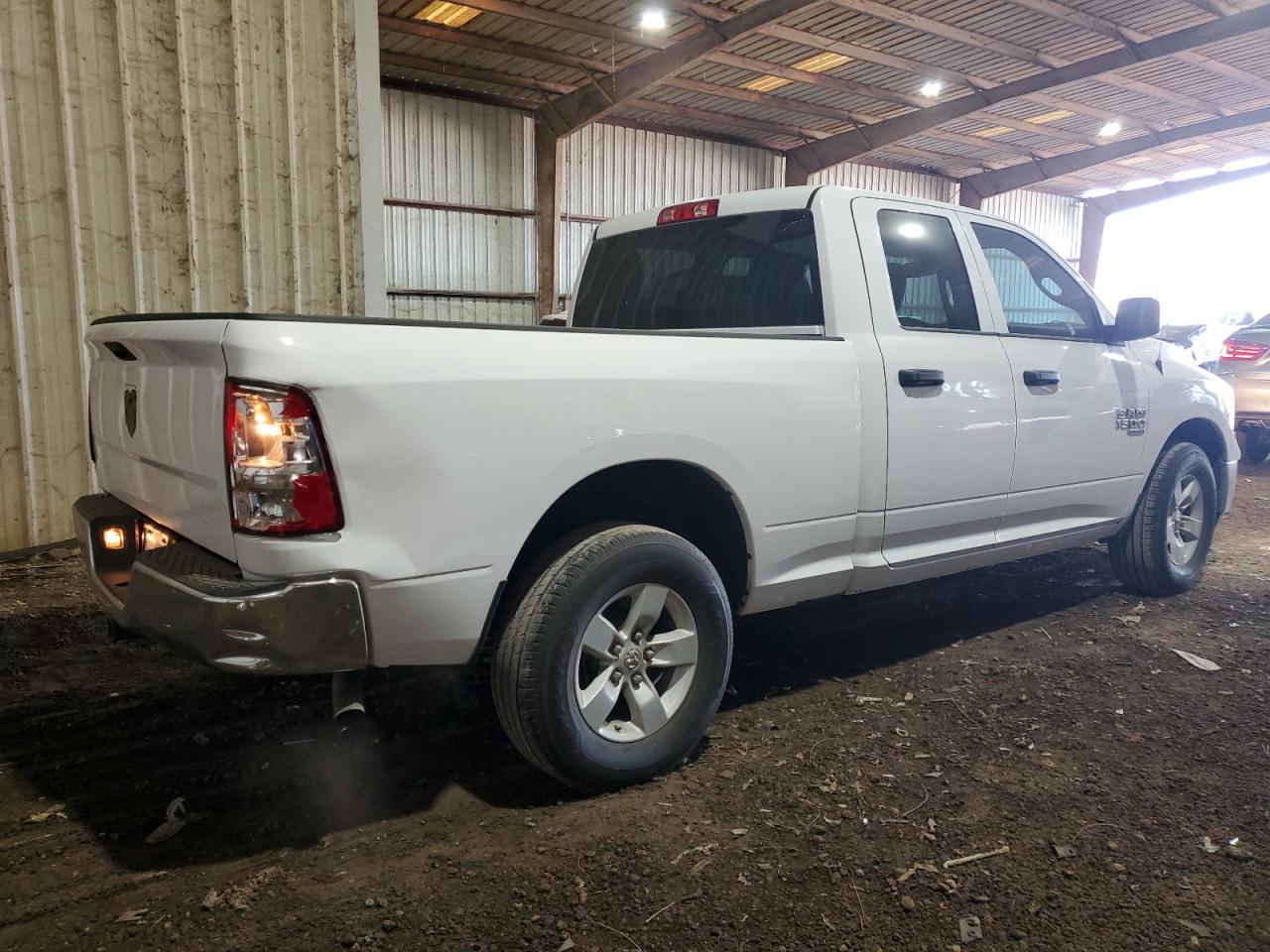 2019 RAM 1500 CLASS - Фото 3