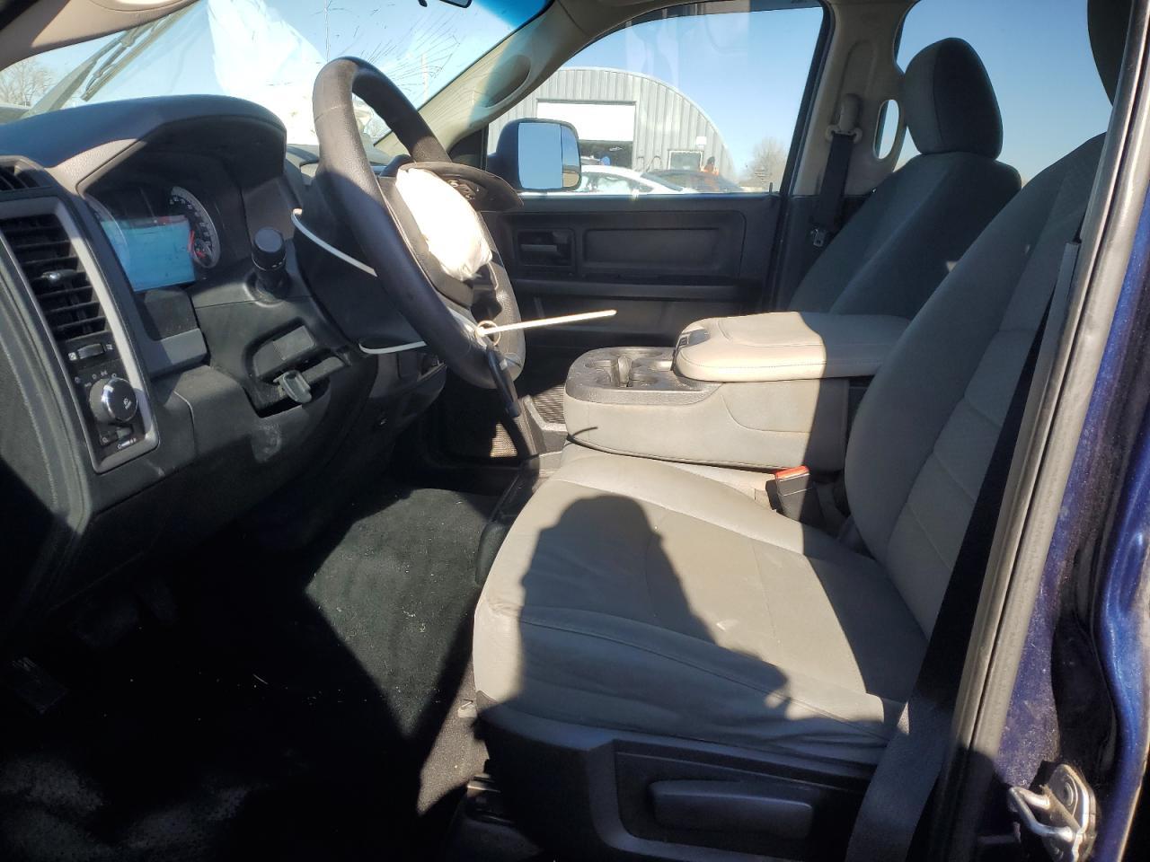 2014 RAM 1500 ST - Фото 7