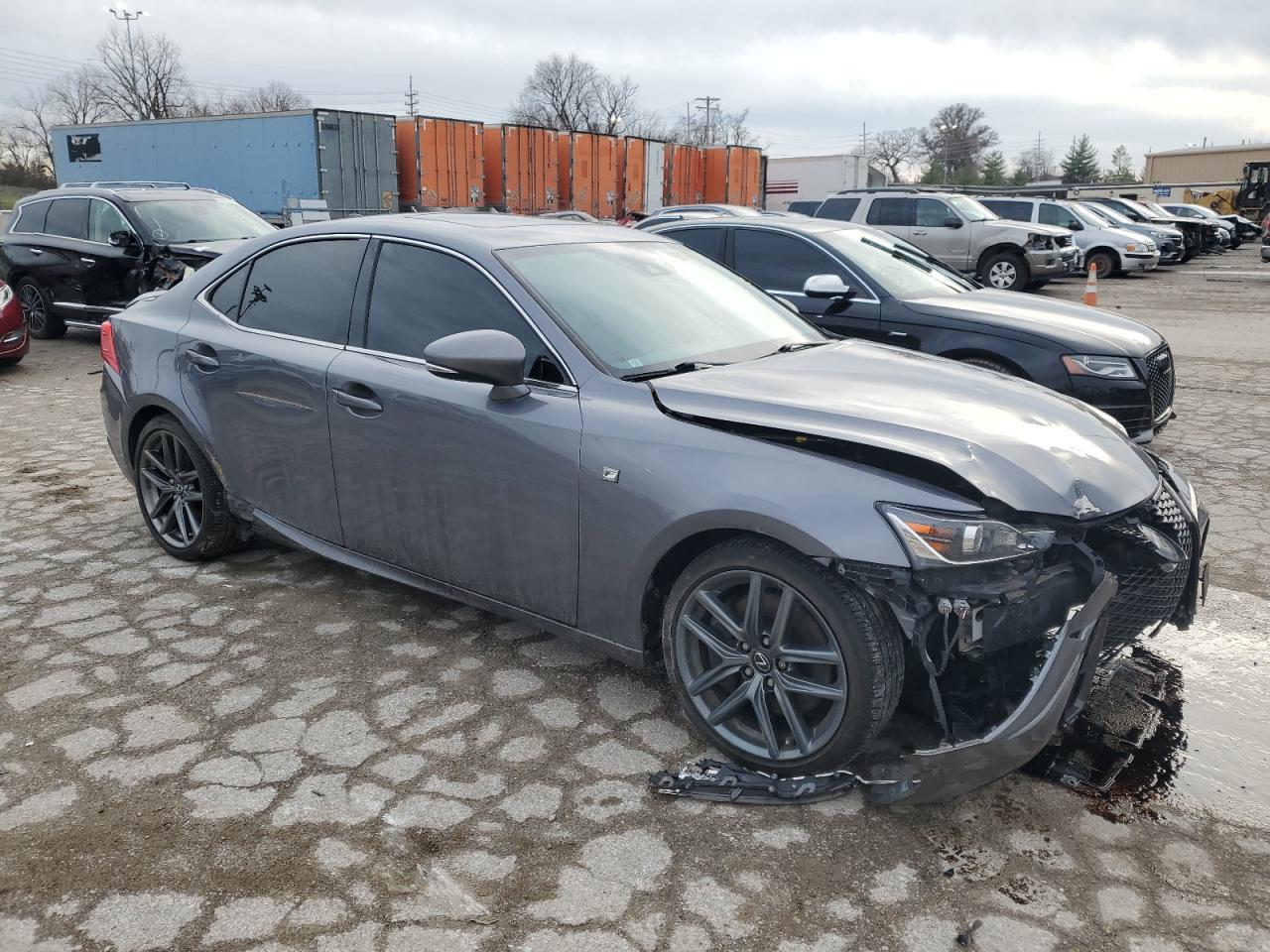 2018 LEXUS IS 300 - Фото 4