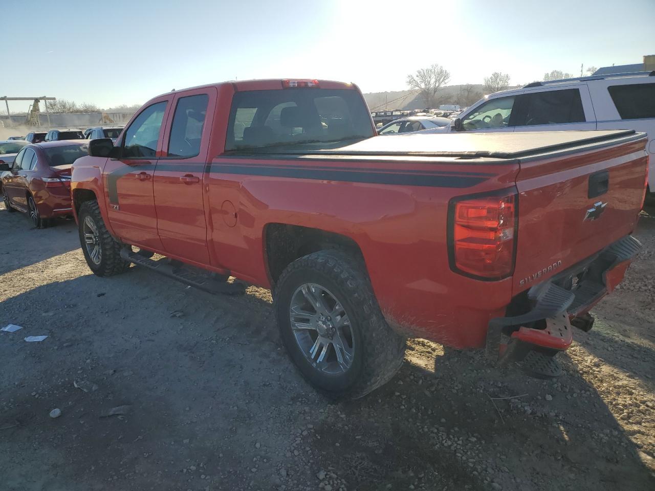 2016 CHEVROLET SILVERADO - Фото 2