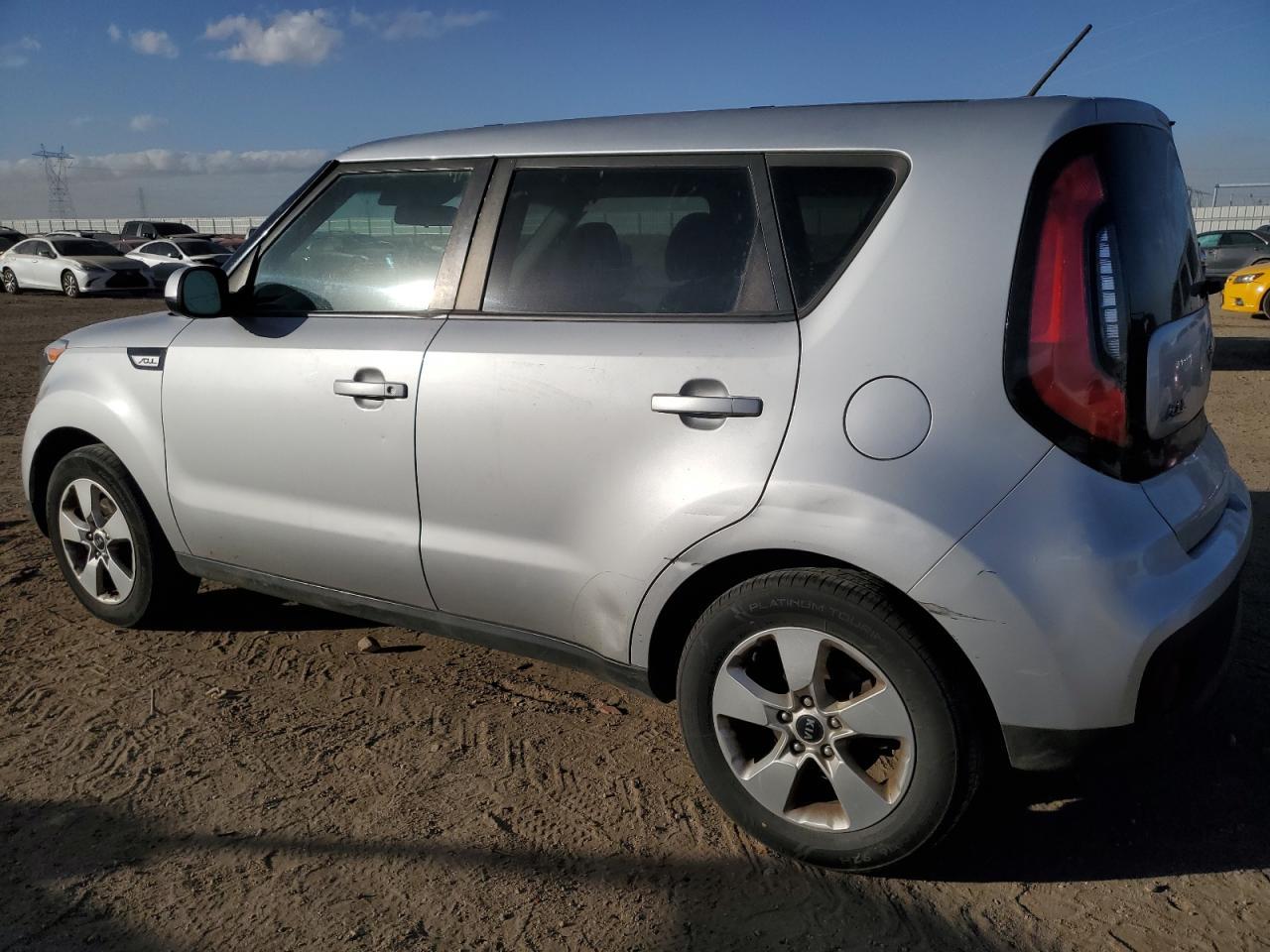 2017 KIA SOUL - Фото 2