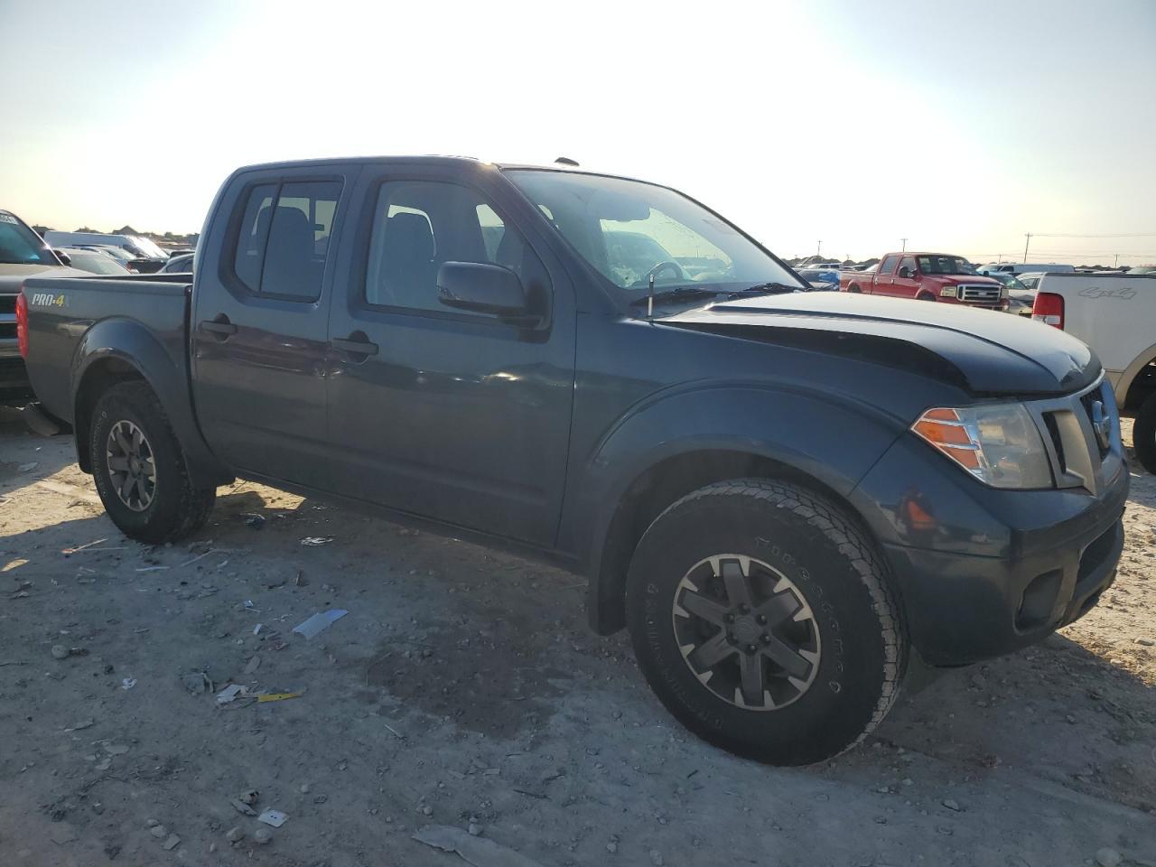 2019 NISSAN FRONTIER S - Фото 4
