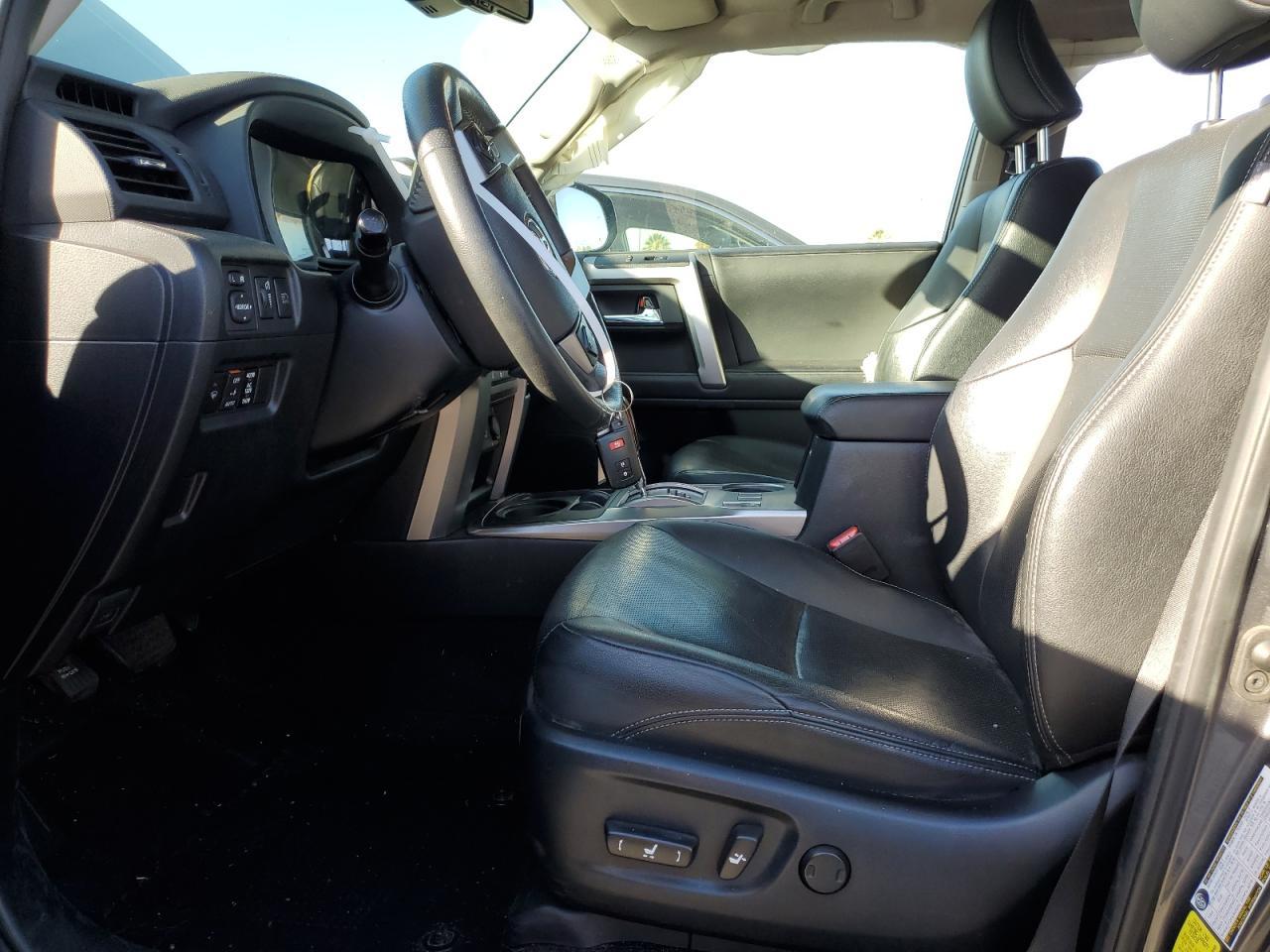 2020 TOYOTA 4RUNNER SR - Фото 7