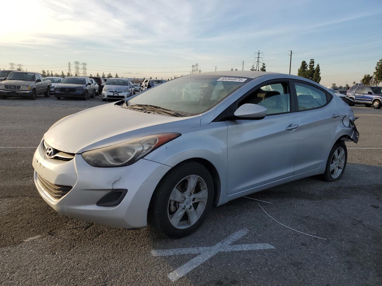 2013 HYUNDAI ELANTRA GL