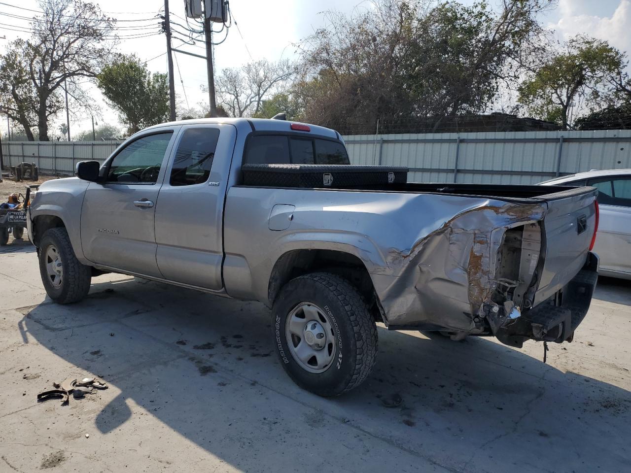 2017 TOYOTA TACOMA ACC - Фото 2