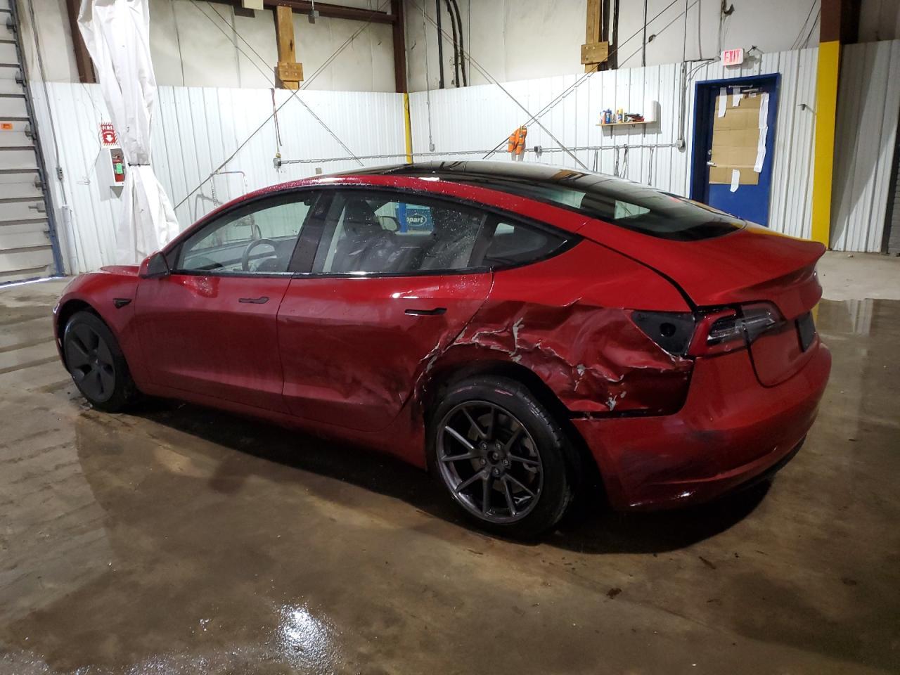 2023 TESLA MODEL 3 - Фото 2