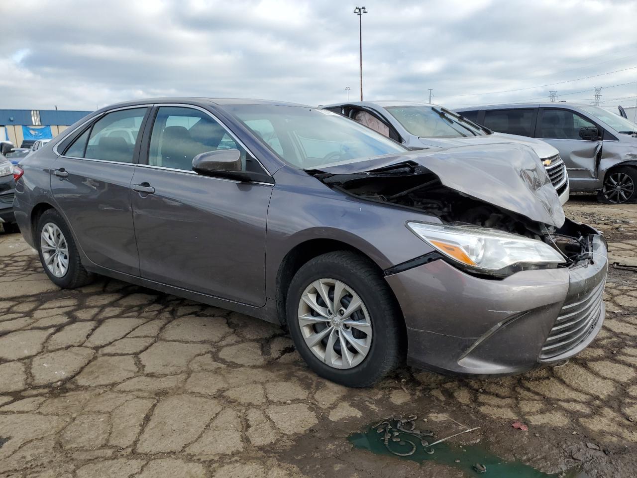 2017 TOYOTA CAMRY LE - Image 4