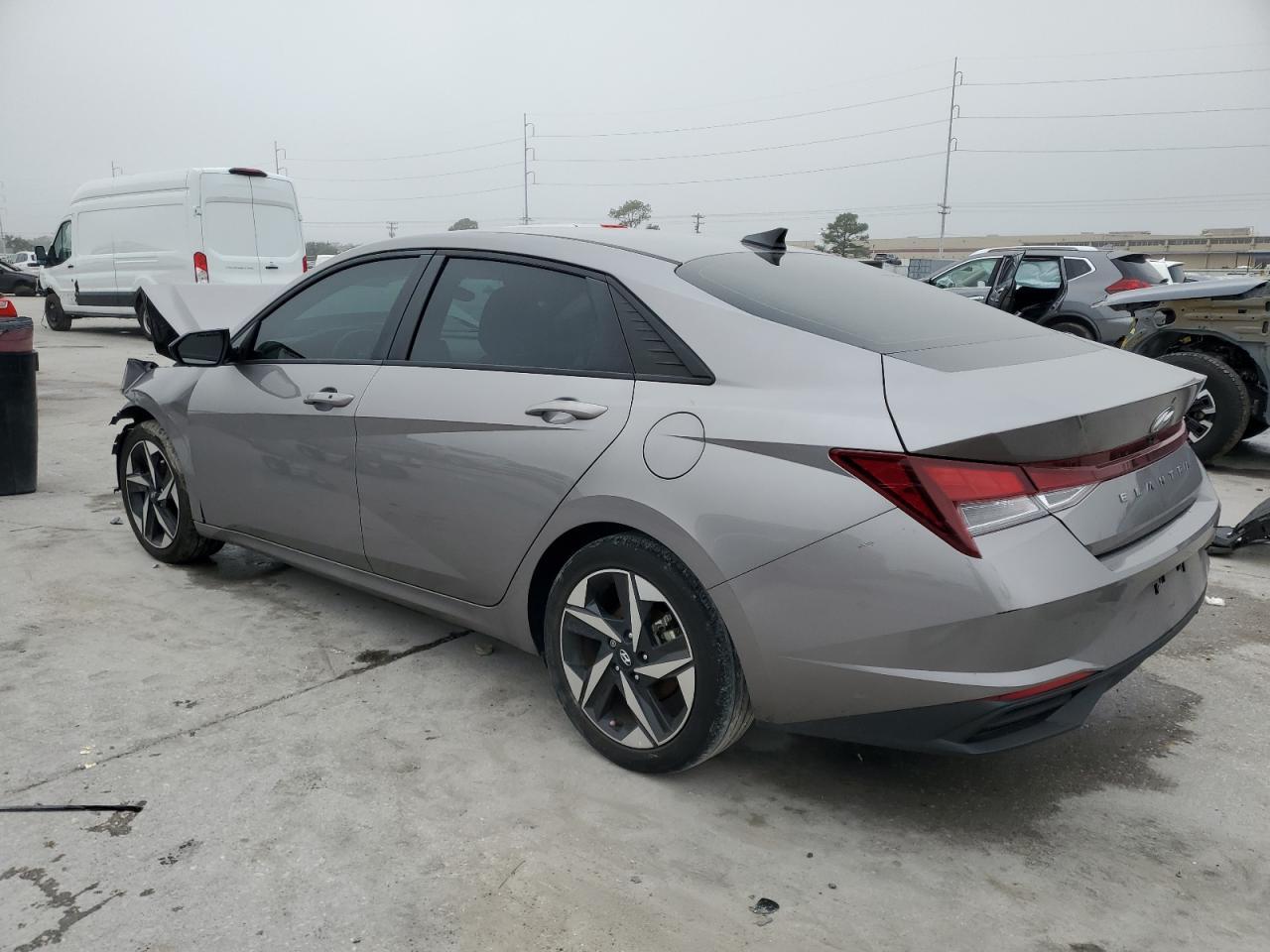 2023 HYUNDAI ELANTRA SE - Фото 2