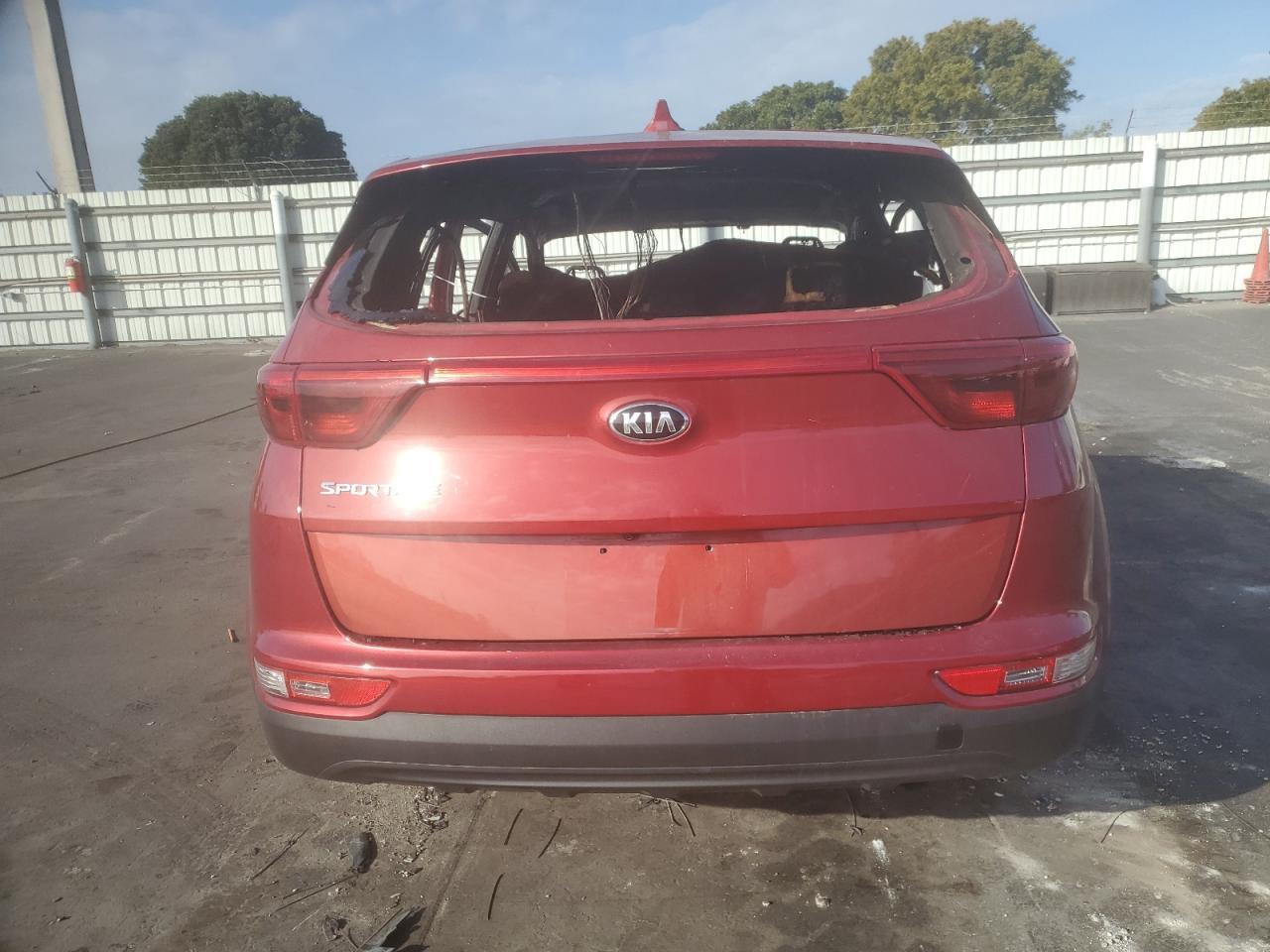 2017 KIA SPORTAGE L - Image 6