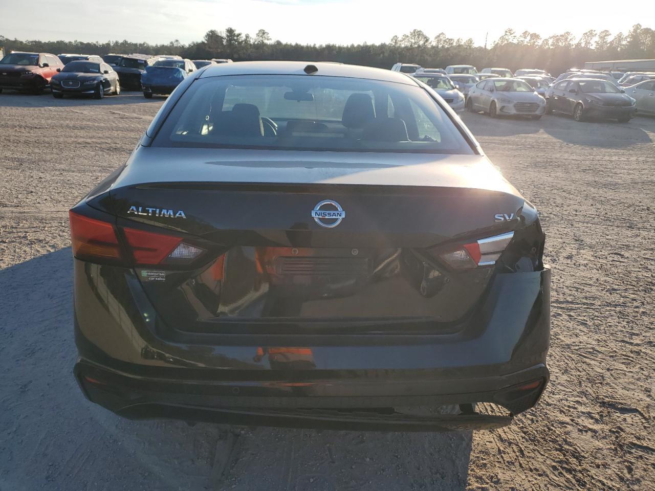 2022 NISSAN ALTIMA SV - Image 6