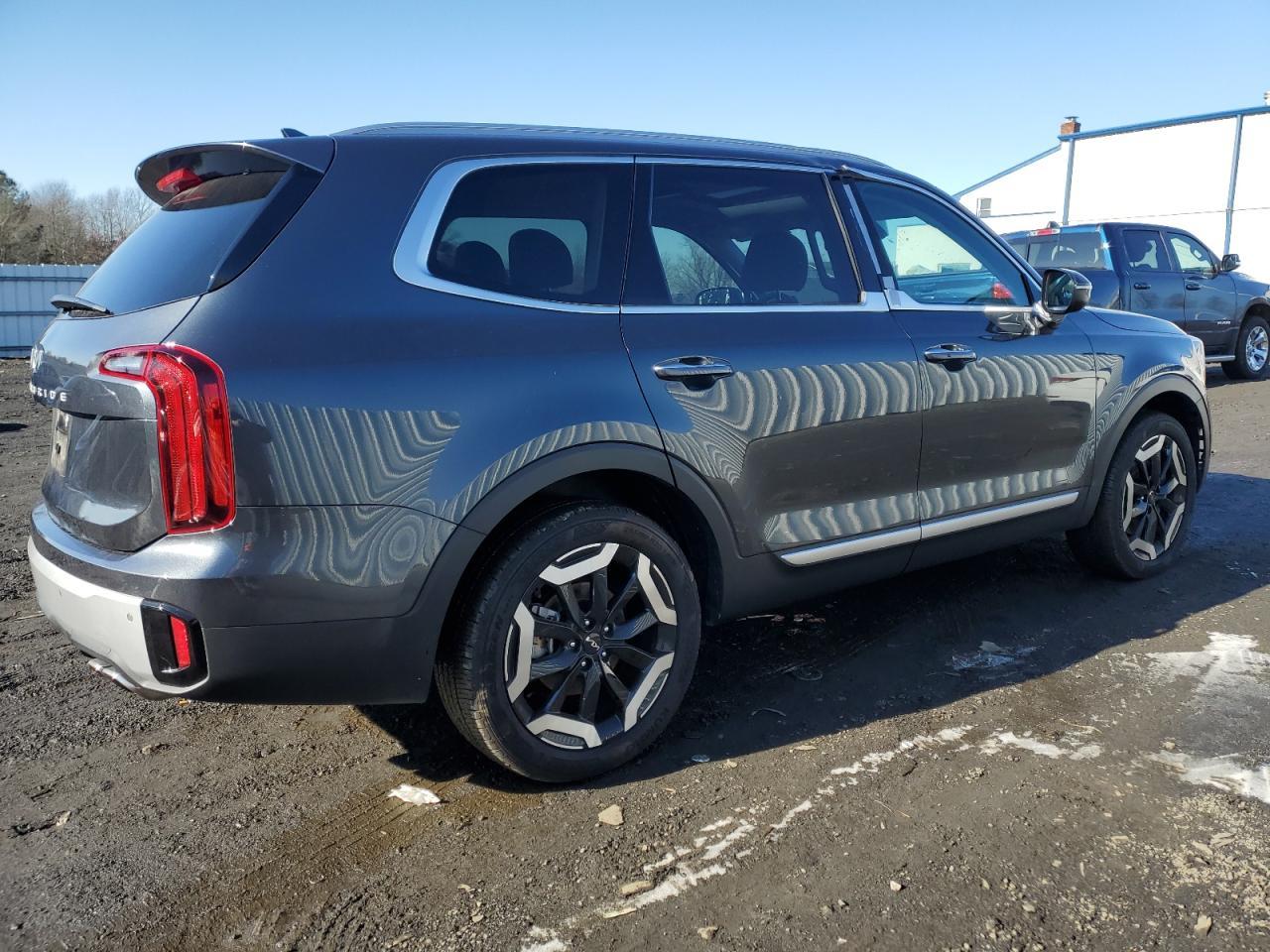 2024 KIA TELLURIDE - Image 3
