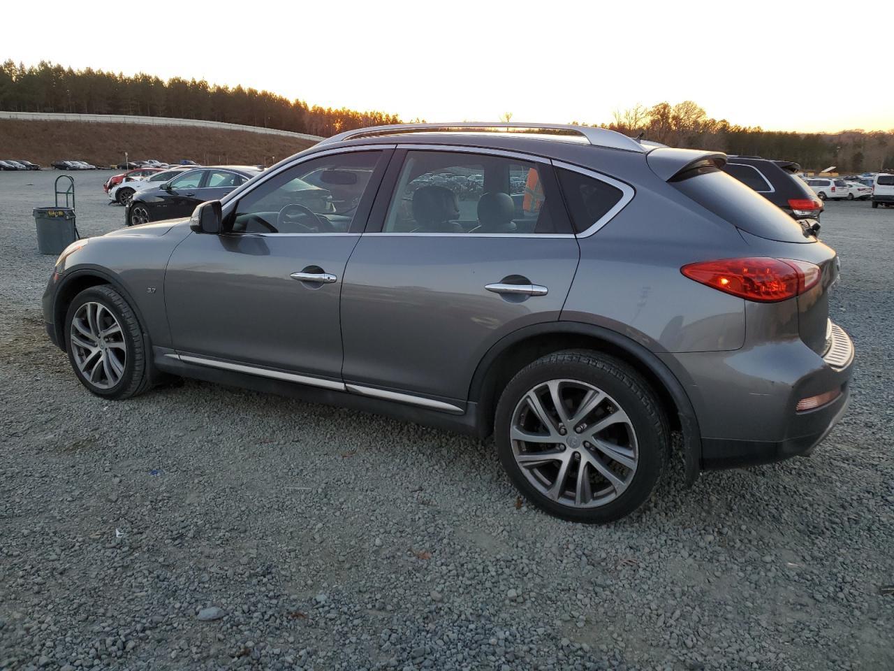 2016 INFINITI QX50 - Фото 2