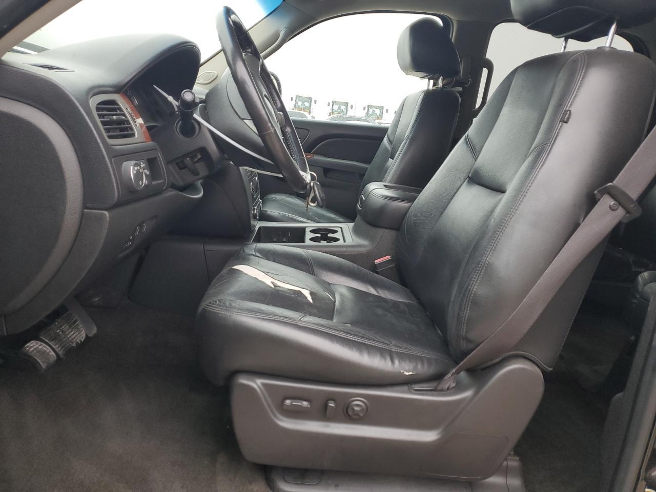 2012 GMC YUKON SLT - Image 7