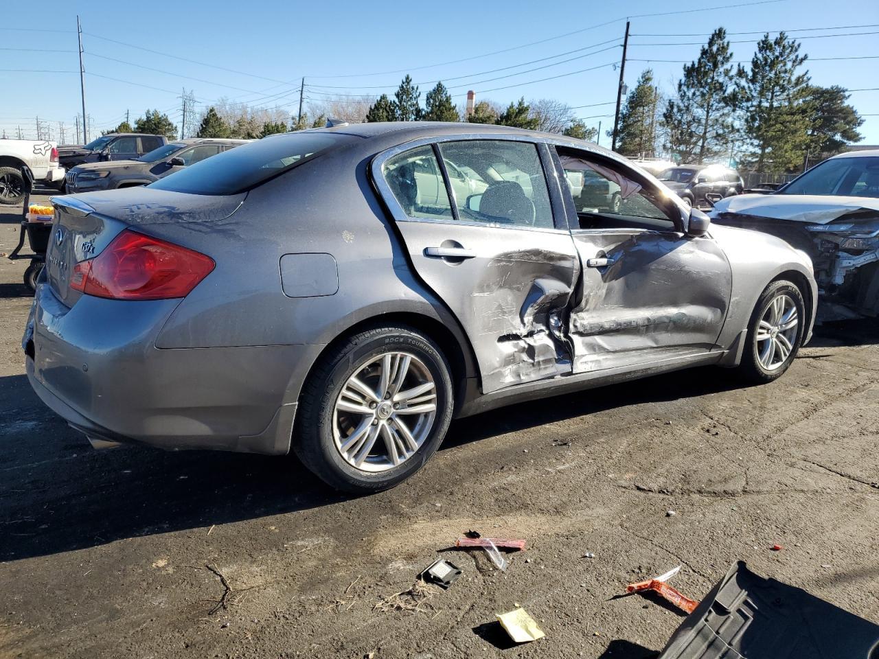 2012 INFINITI G37 - Фото 3