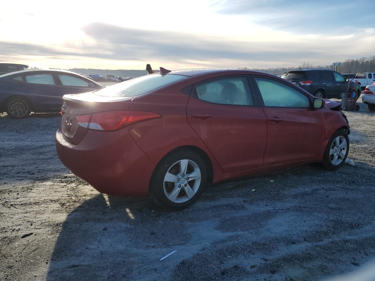 2011 HYUNDAI ELANTRA GL - Image 3