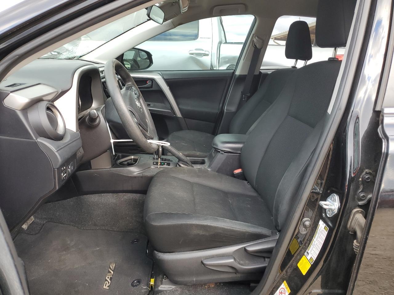 2018 TOYOTA RAV4 LE - Фото 7