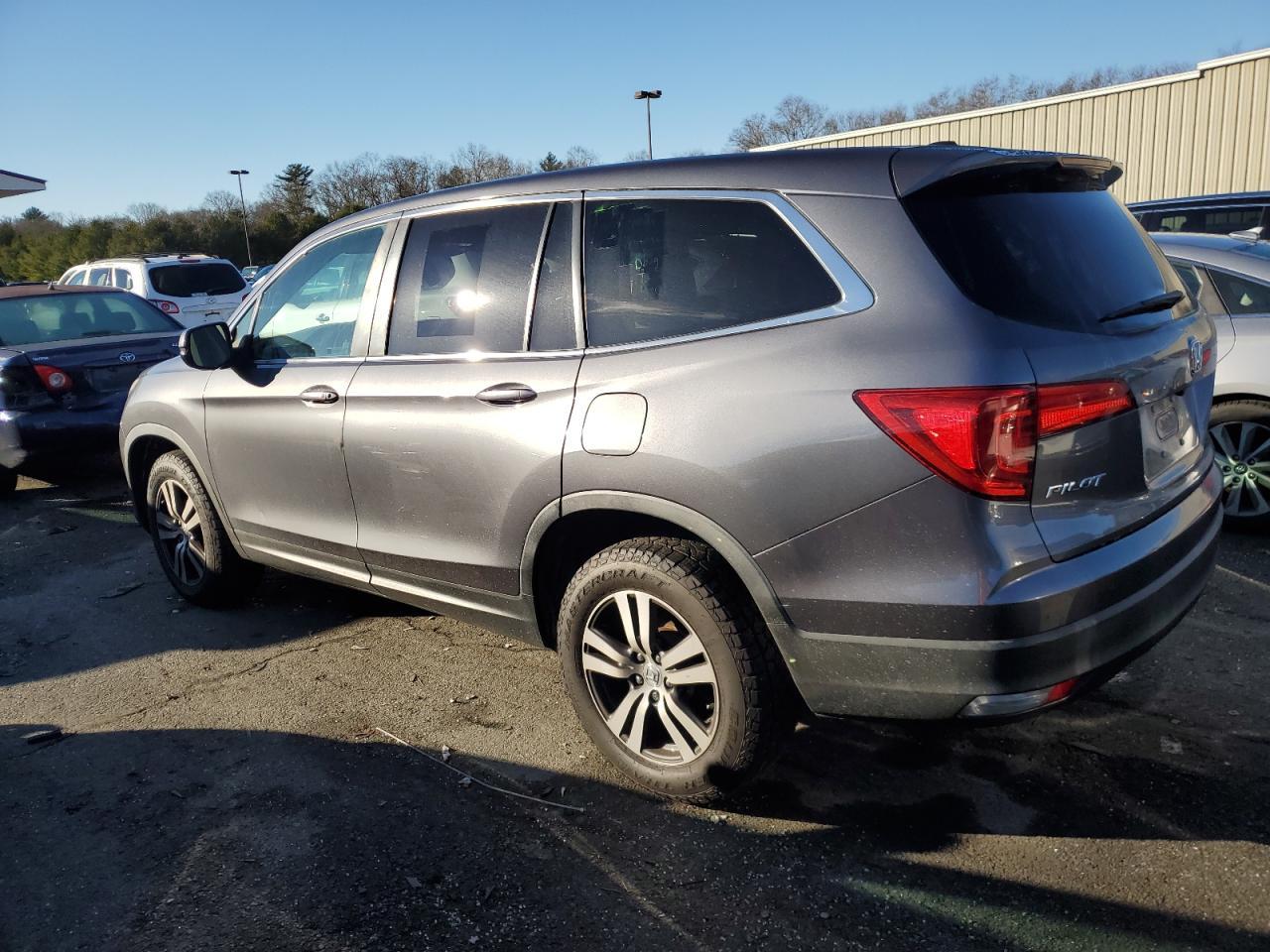 2016 HONDA PILOT EXLN - Image 2