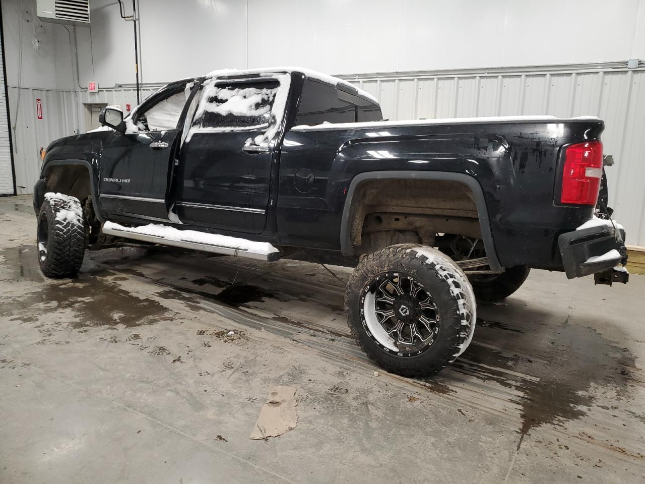 2015 GMC SIERRA K25 - Image 2