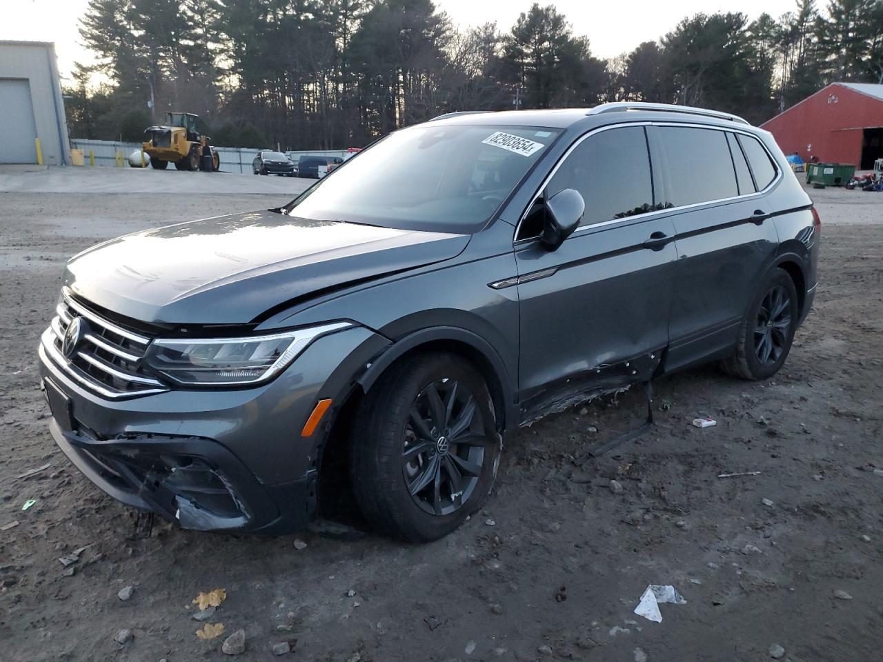 2024 VOLKSWAGEN TIGUAN SE car image