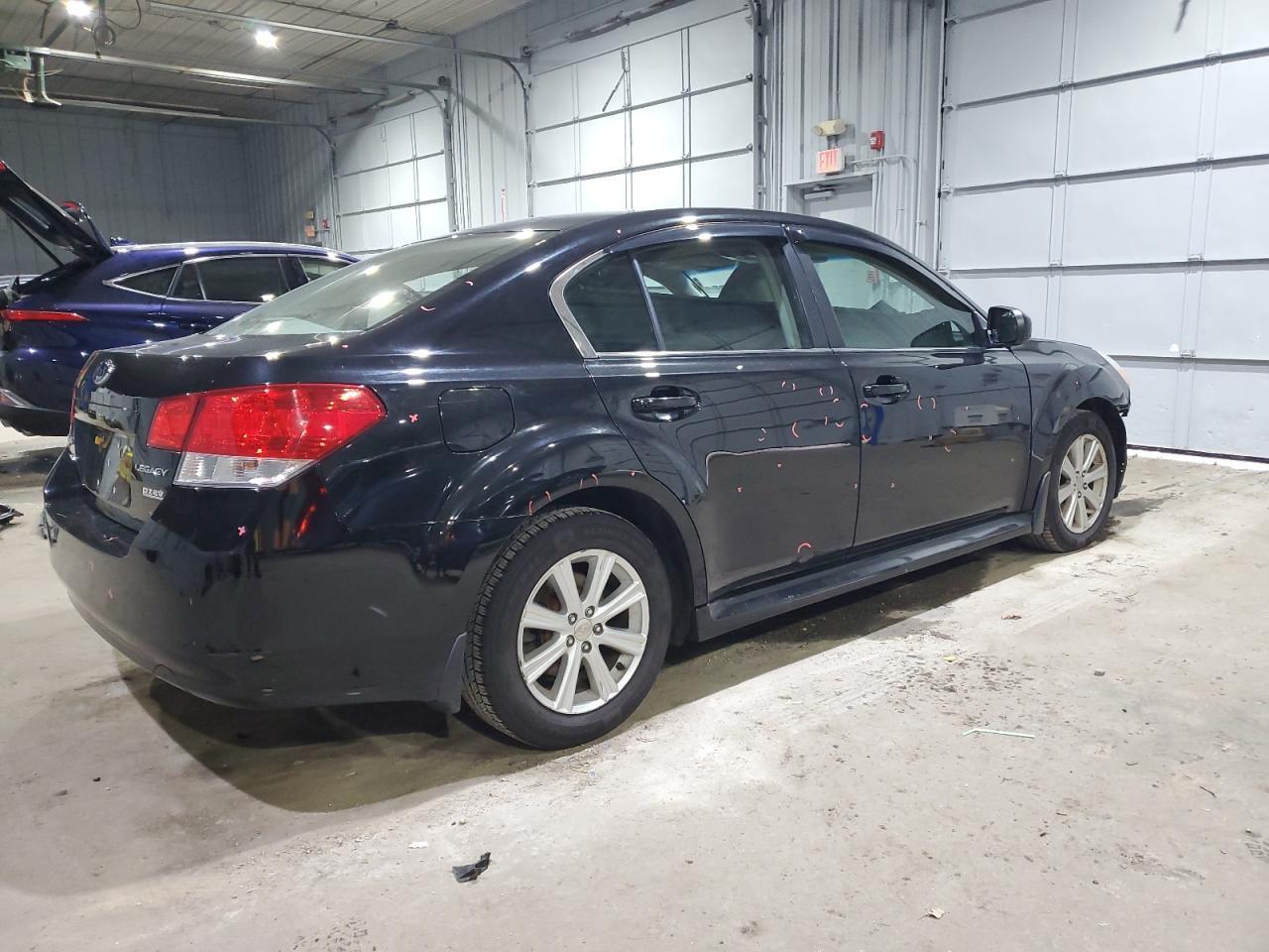 2011 SUBARU LEGACY 2.5 - Фото 3